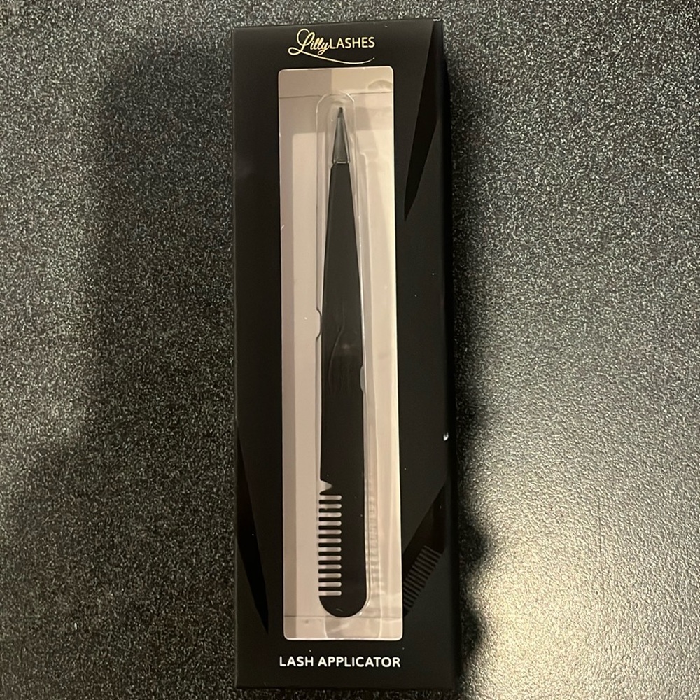 Lilly Lashes lash applicator.  New in box